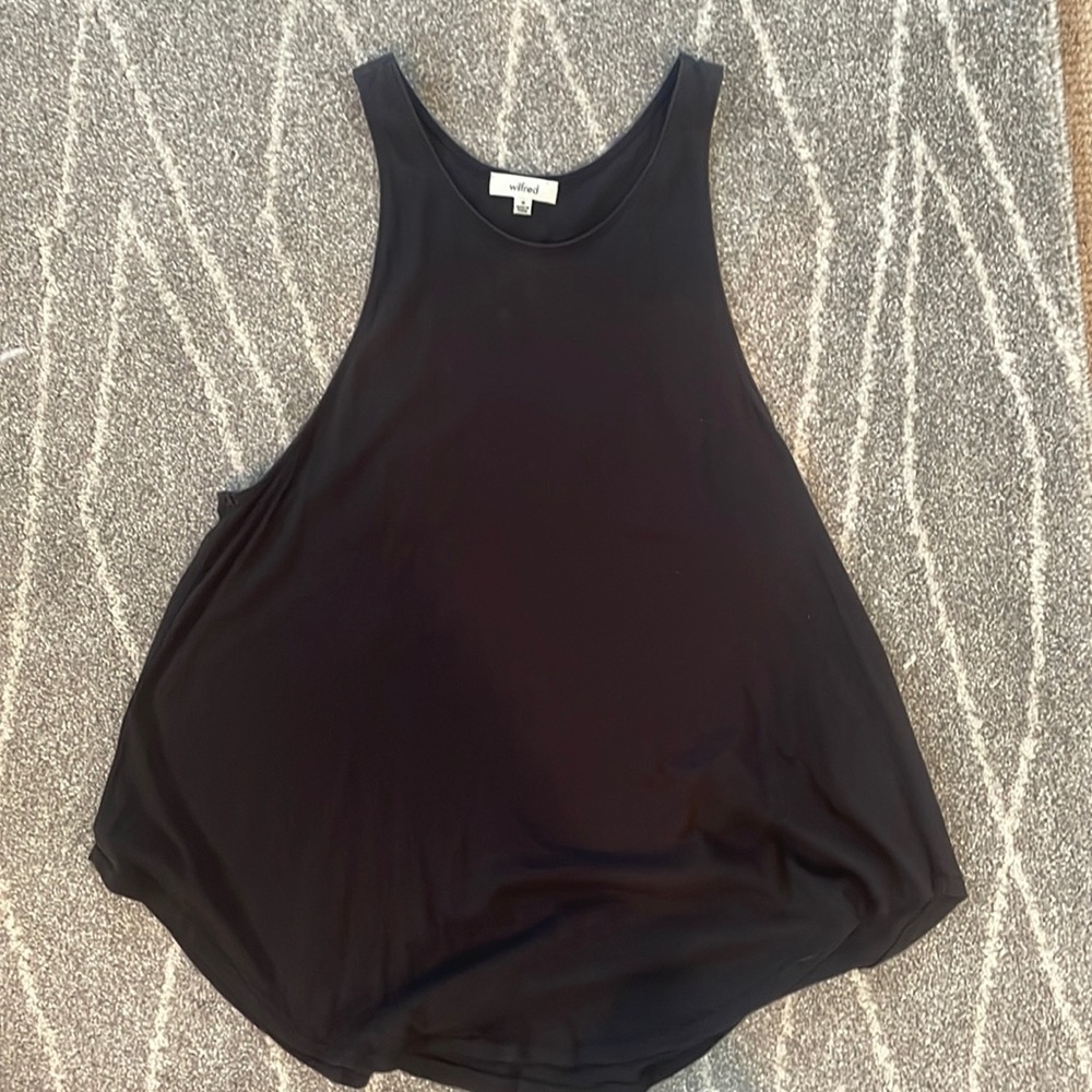 Aritzia Wilfred black racerback tank